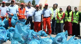 Lütfiye Binnaz Saçlı İlköğretim Okulu Öğrencilerinden Çevre Temizliği