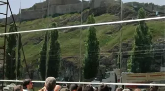 Vali Karaloğlu Urartu Müzesi İnşaatını İnceledi