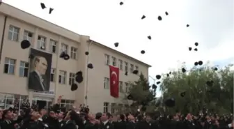 Erzincan'da Pmyo'da Mezuniyet Töreni