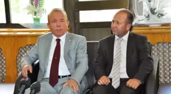 Vali Oğuz'dan Yeni Milli Eğitim Müdürüne Hayırlı Olsun Ziyareti