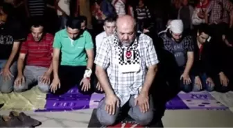 Gezi Parkı'nda Cuma Namazı