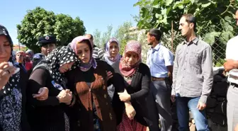 Kaza Kurşunuyla Hayatını Kaybeden Polis Toprağa Verildi