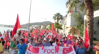 Foça'da 'Vatan, Emek ve Cumhuriyet' Mitingi