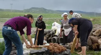 Dere Kenarında Yaz Temizliği
