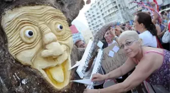 Antalya'da Gezi Parkı Protestosu: Meydanlarda Olmaya Devam Edeceğiz