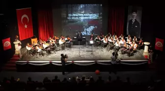 Ortaokul Öğrencilerinden Orkestra Konseri