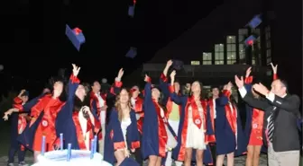 Omü Vakfı Ortaokulu İlk Mezunlarını Verdi