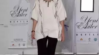 Öğretmenlerden Mini Defile