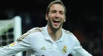 Arsenal'den Higuain'e 30 Milyon Euro