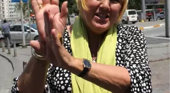 Claudia Roth Taksim Meydanı'nda