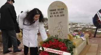 İlhan Selçuk ve Turhan Selçuk İçin Hacıbektaş'ta Anma