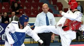 Dünya Şampiyonu'na Kaymakamdan Altın Ödülü