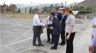 Aile ve Sosyal Politikalar Bakanlığı Sosyal Yardımlar Genel Müdür Yardımcıları Hakkari'yi Ziyaret...