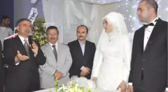 Milli Savunma Bakanı Yılmaz, Nikah Şahitliği Yaptı