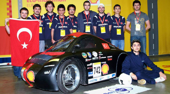 Devrim'in yolundan gidiyor!