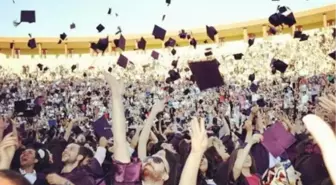 Maltepe Üniversitesi 13. Dönem Mezunlarını Törenle Uğurladı