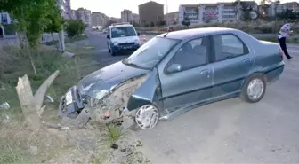 Telefon Direğini Devirdi