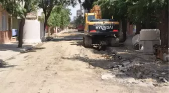 Salihli'de Kanalizasyon Çalışmaları Devam Ediyor