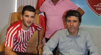 Samsunspor'da İlk İmza Cemil'den