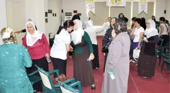 Bağlar'da Mahalleli Kadınlarla Toplantılar Devam Ediyor