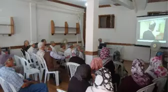 Hacı Adaylarına Ön Eğitim Veriliyor