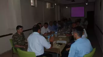 Besni'de Trafik Güvenliği Bilgilendirme Toplantısı Yapıldı