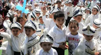 Erkekliğe İlk Adımı Atan Çocuklar İstanbul Boğazı'nda Tur Attı