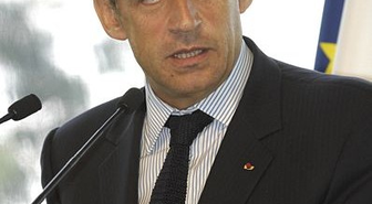 Sarkozy'e Suistimal Davasında Takipsizlik İstemi