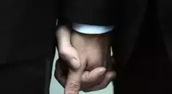 Eşcinselleri Daha Ne Kadar Görmezden Gelebiliriz?