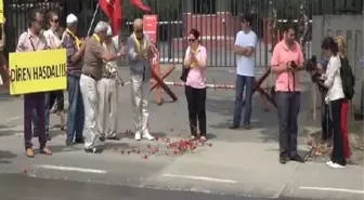 Hasdal'da Tutuklu Askerlerden 3 Günlük Açlık Grevi /// Cezaevi Önünde Subay Eşlerinden Destek Eylemi