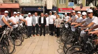 Srebrenitsa Katliamını Anmak İçin Balkanlar'a Kadar Pedal Çevirecekler