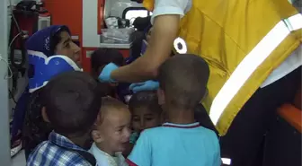 Otomobil ile Minibüs Çarpıştı: 10 Yaralı