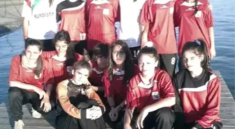 Siirt Bayan Futbol Takımı 'Genç Kızlar Şampiyonası'nda 2. Oldu