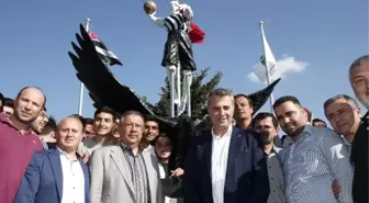 Beşiktaş'a Şampiyonluk Anıtı