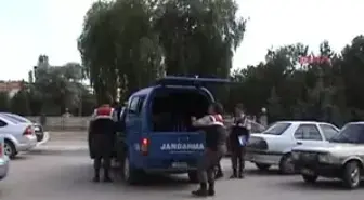 Samanlıkta Kayınbabasını Öldürdü