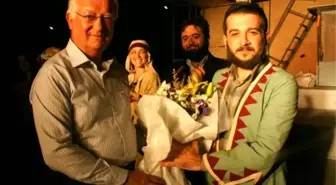 Belediye Çalışanları Tiyatro İzledi