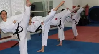 Diyarbakırlı Karateciler Şampiyonaya Hazırlanıyor