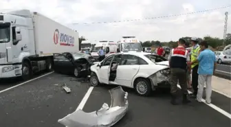 Tekirdağ'da Zincirleme Trafik Kazası: 6 Yaralı