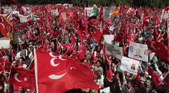 Almanya'da Binlerce Kişi Başbakan Erdoğan'a Destek Mitingine Katıldı
