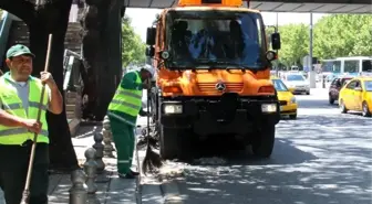 Çankaya Temizlikte 24 Saat Çalışmaya Devam Ediyor