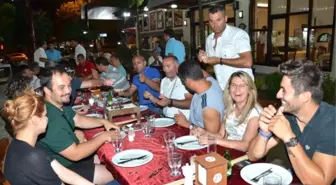 Adana'da Kano Ailesini Yemek