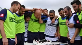 Çaykur Rizesporlu Futbolcuya Doğum Günü Süprizi