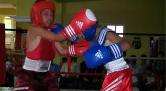 Erzurum Ringte Madalayarı Topladı