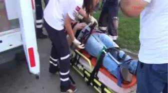 İki Otomobil Çarpıştı, Gelin Yaralandı