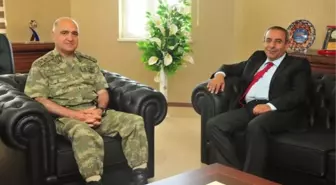 Korgeneral Güvenç'ten Rektör Battal'a Ziyaret