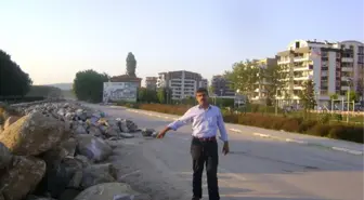 Mahalle Sakinlerinin Yol Çilesi