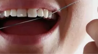 'Sağlıklı Dişler İçin Diş İpi Kullanın'