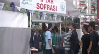 Sivas'ta İftar Sofrasına Yoğun İlgi