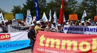 Teknik Öğretmenlere Mühendis Unvanı Verilmesine Yök'ün Önünde Protesto