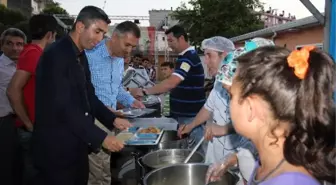 Başkan Melikoğlu İftarını Hemşehrileri ile Açtı